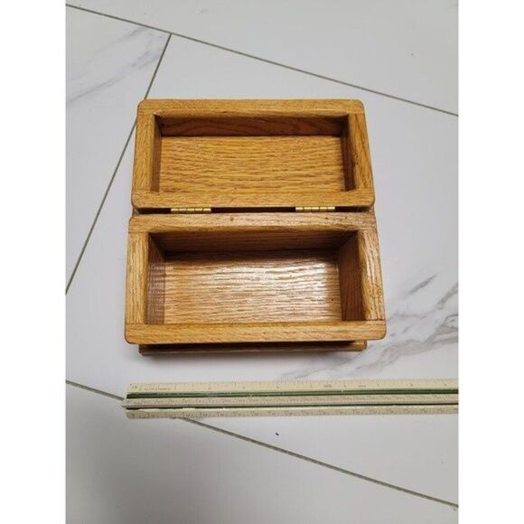 small wooden hinged box - Picture 2 of 3